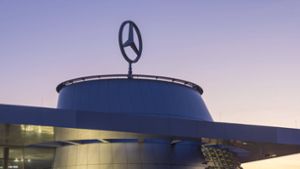 Autobauer aus Stuttgart: Mercedes-Benz mit deutlich schwächerem Jahresstart