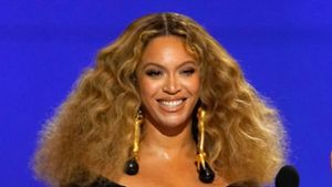 In dem neu angekündigten Film Mufasa: Der König der Löwen spricht US-Sängerin Beyoncé die Löwin Nala, ihre Tochter Blue Ivy Carter (12) leiht dem Löwenmädchen Kiara ihre Stimme. Foto: Chris Pizzello/AP/dpa